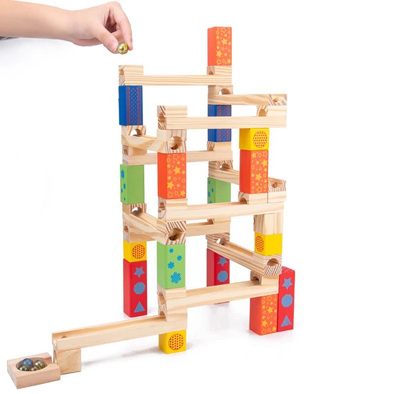 Pista de Bolinhas de Gude - Brinquedo Montessori #Product_type# - Desenvolvimento infantil